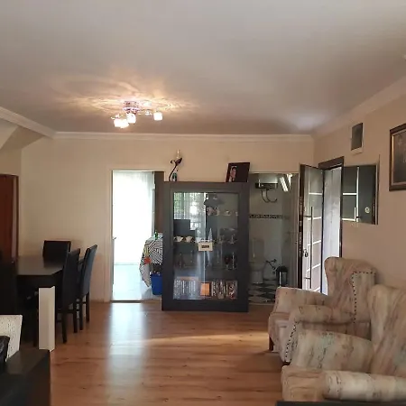2 Bedroom Cosy House In